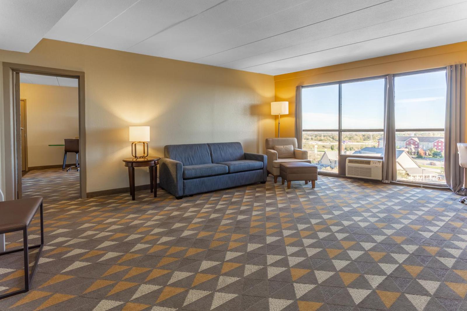 Holiday Inn Rockford an IHG Hotel Main image 1